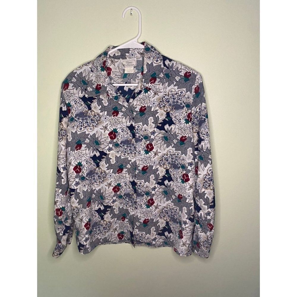VINTAGE MODERN ESSENTIALS FLORAL LONG SLEEVE 10 BUTTON FRONT COLLAR